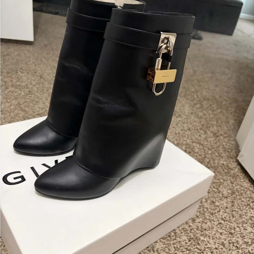 Givenchy Shark Lock Leather Boots - Picture 7 of 8